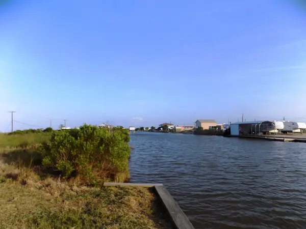 843-846 Fm 457 Drive, Sargent, TX 77414