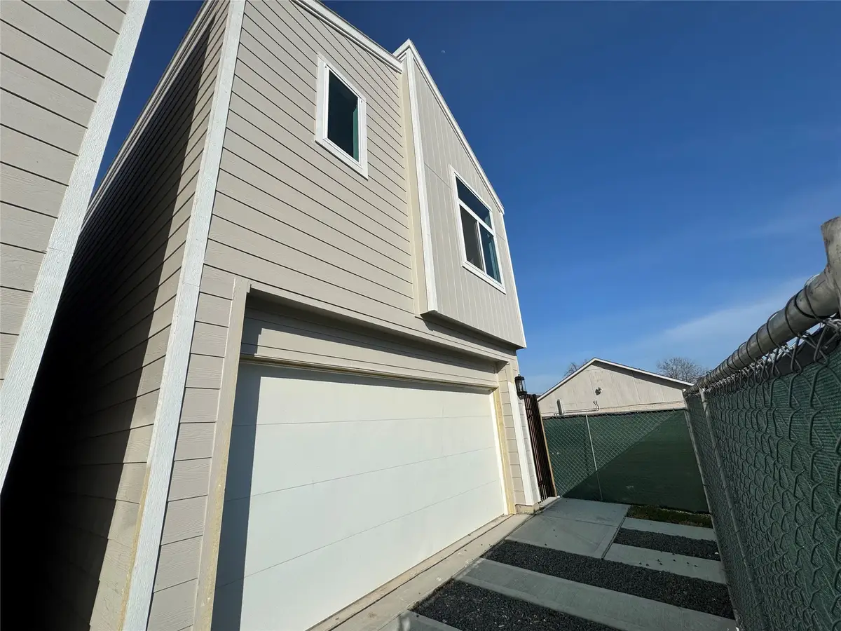 3227 Dennis Street, Houston, TX 77004 - #1