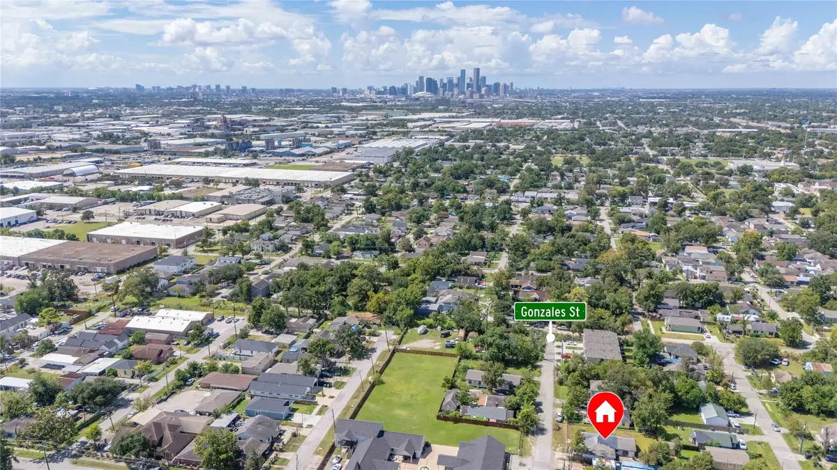 7225 Gonzales Street, Houston, TX 77020 - Image #1