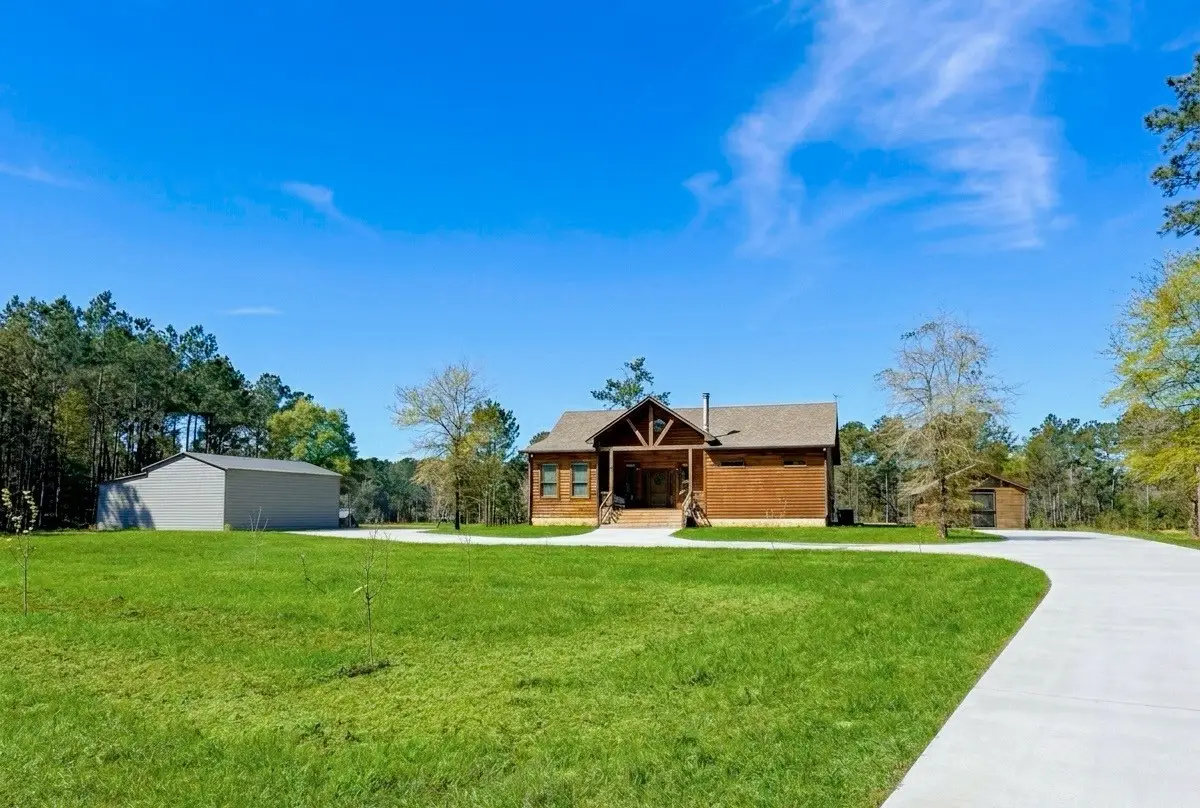 214 Hunters Hill Road, Oakhurst, TX 77359 - #1