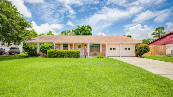 119 Poppy Street, Lake Jackson, TX 77566