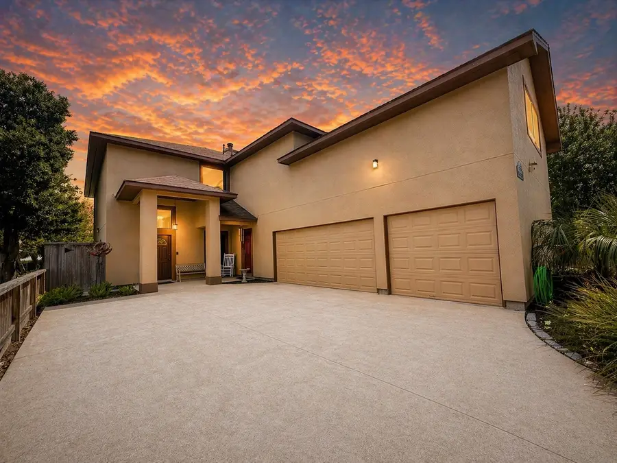 3040 Bayshore Drive, Bacliff, TX 77518 - #2