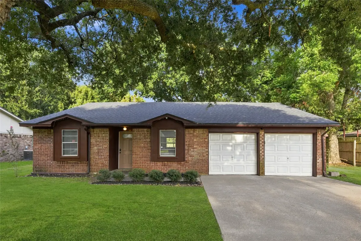 426 Corley Drive, Highlands, TX 77562 - #1