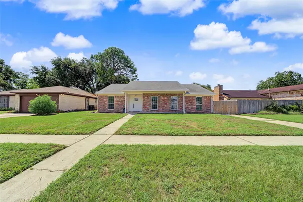 7015 Northleaf Drive, Houston, TX 77086