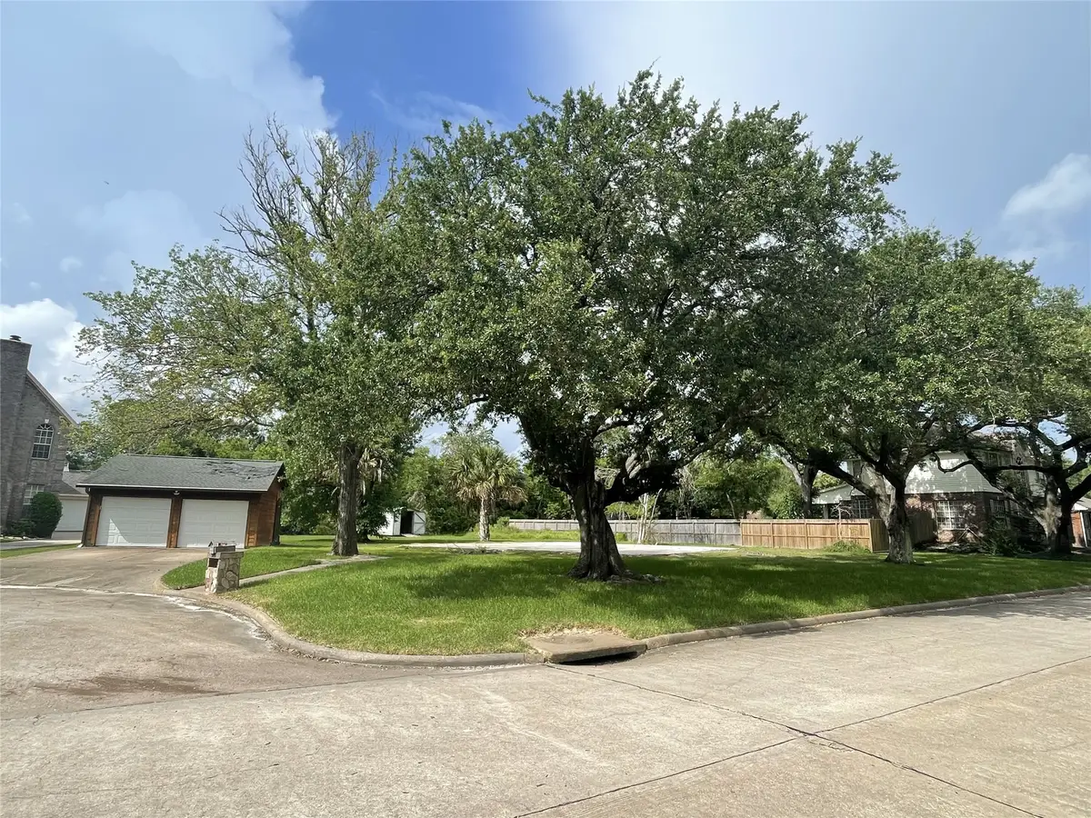 717 Quintana Roo Place, Seabrook, TX 77586 - #1