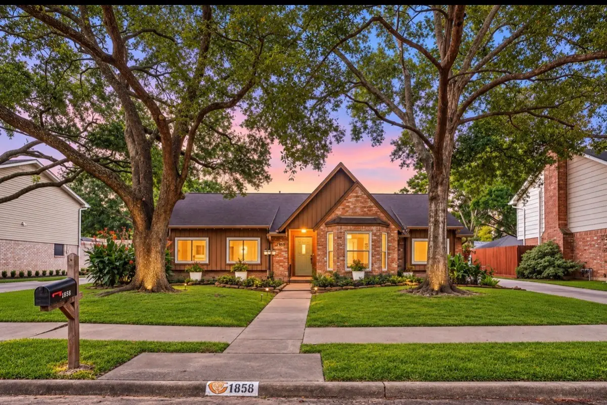 1858 Eagle Falls Drive, Houston, TX 77077 - #1