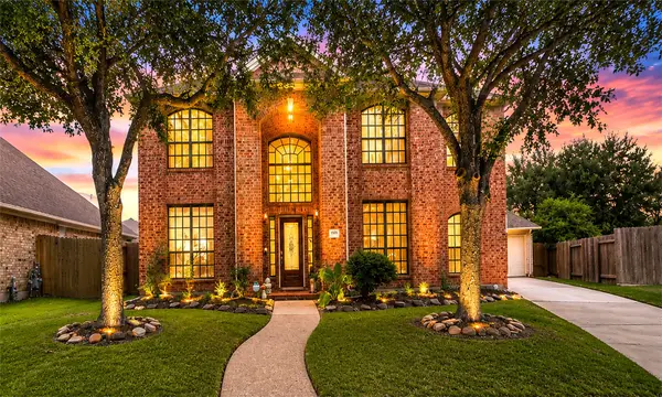 3310 Aspenbrook Ct Court, Pearland, TX 77581