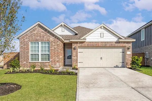 8822 New Jade Drive, Iowa Colony, TX 77583