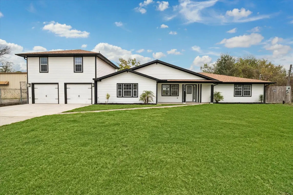 6415 Upshaw Drive, Houston, TX 77396 - Image #1
