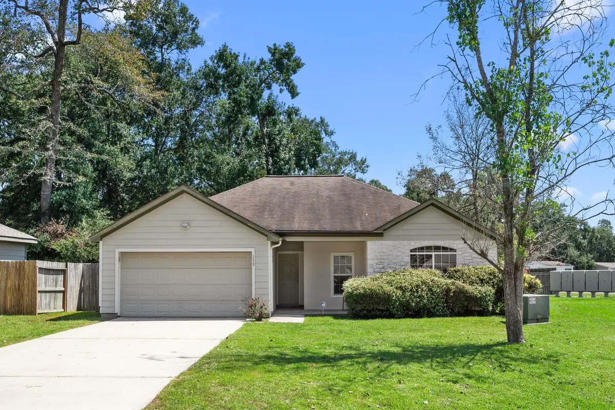 135 Kellyn Oaks Drive, Conroe, TX 77306 - Image #1