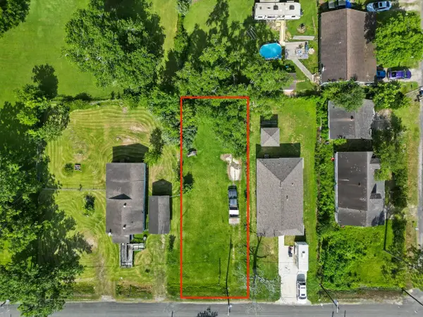 122 S Pecan Drive, Texas City, TX 77591