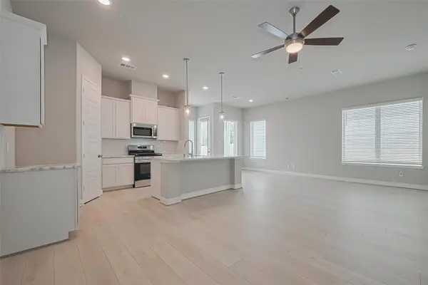 8933 Grovner Place, Houston, TX 77055