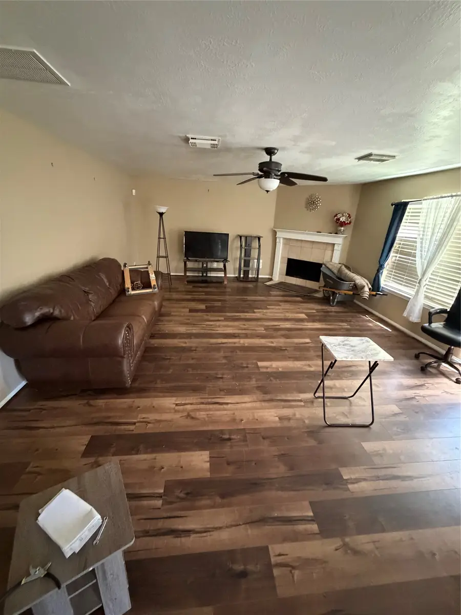 1407 Glade Court, Fresno, TX 77545 - #2