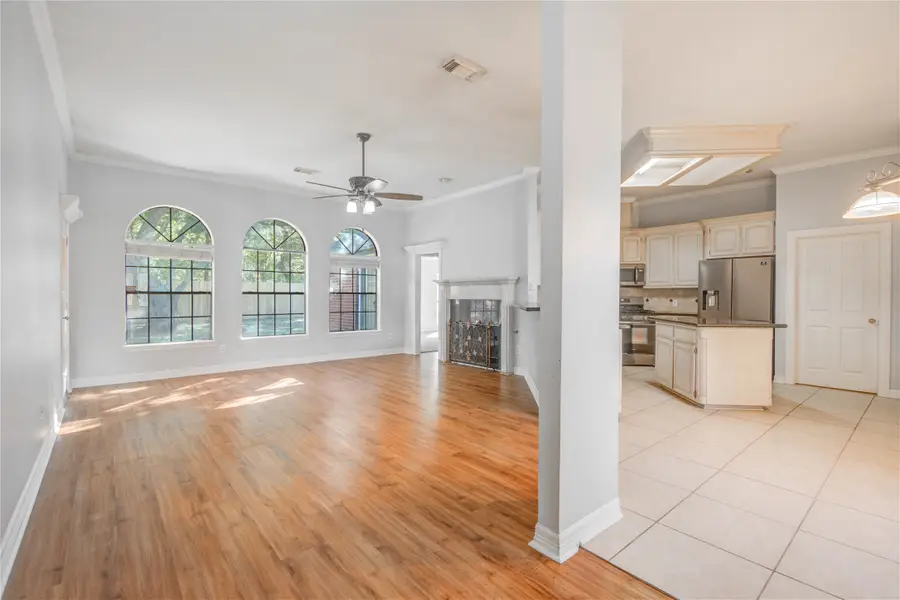 208 Balsam Street, Lake Jackson, TX 77566 - Image #3