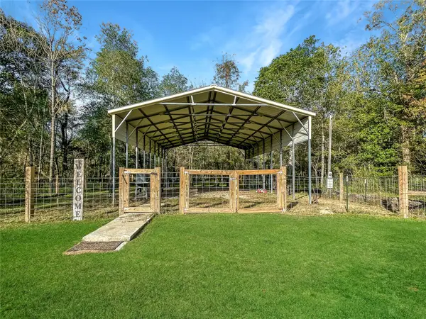 38 Sandy Court, Cleveland, TX 77327