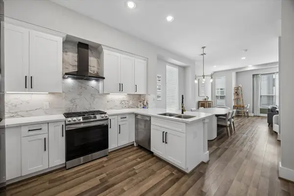 848 Fisher Street #C, Houston, TX 77018