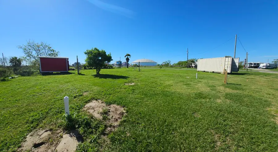 1102 Tuna Drive, Crystal Beach, TX 77650 - Image #3