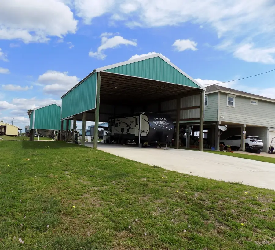 3569 County Road 202, Sargent, TX 77414 - Image #2