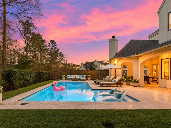 64 S Parkgate Circle, The Woodlands, TX 77381