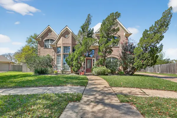 3006 Peekskill Court, Pearland, TX 77584