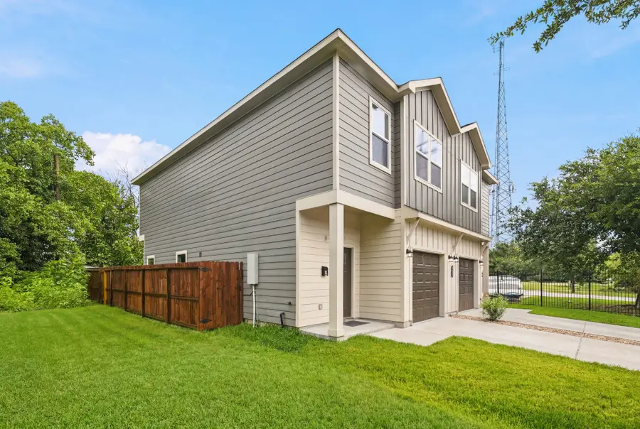 9240 Culver Street #A/B, Houston, TX 77051 - #2