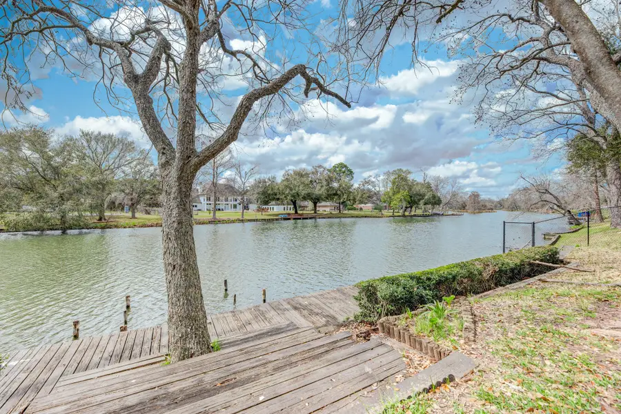 4611 Diamond Springs Drive, Missouri City, TX 77459 - #3