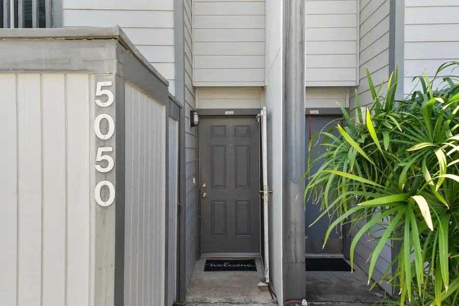 5050 Glenmont Drive #F5, Houston, TX 77081 - Image #3