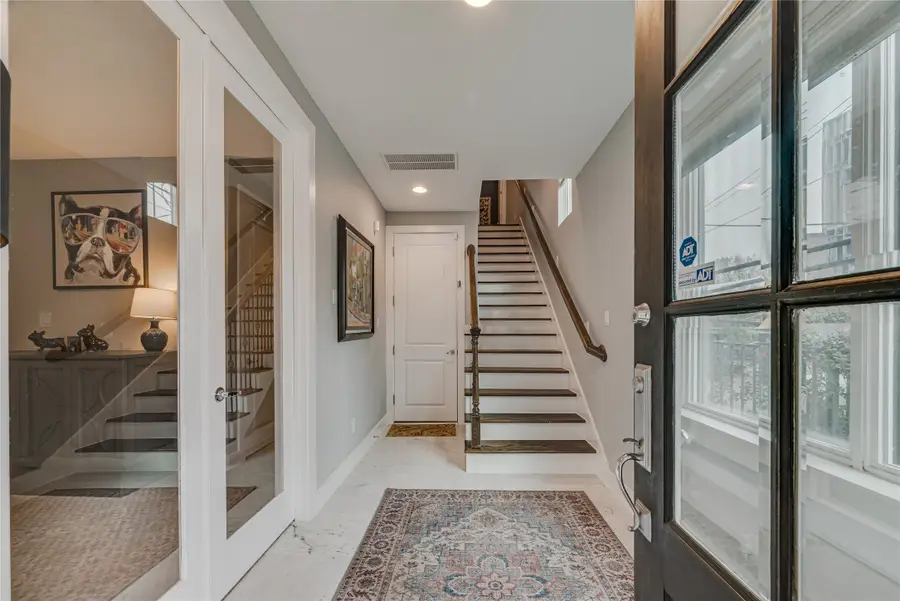 1202 W Dallas Street, Houston, TX 77019 - Image #2