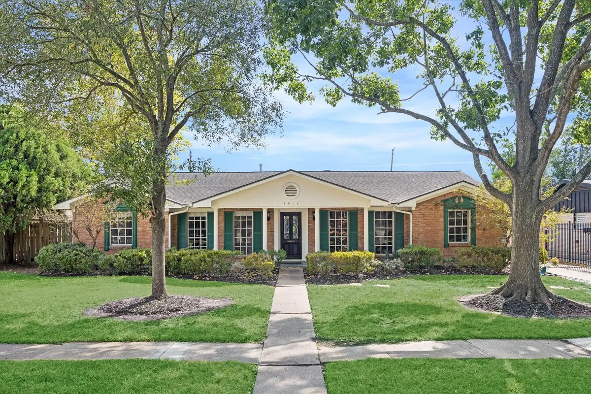 4919 Valkeith Drive, Houston, TX 77096 - Image #1