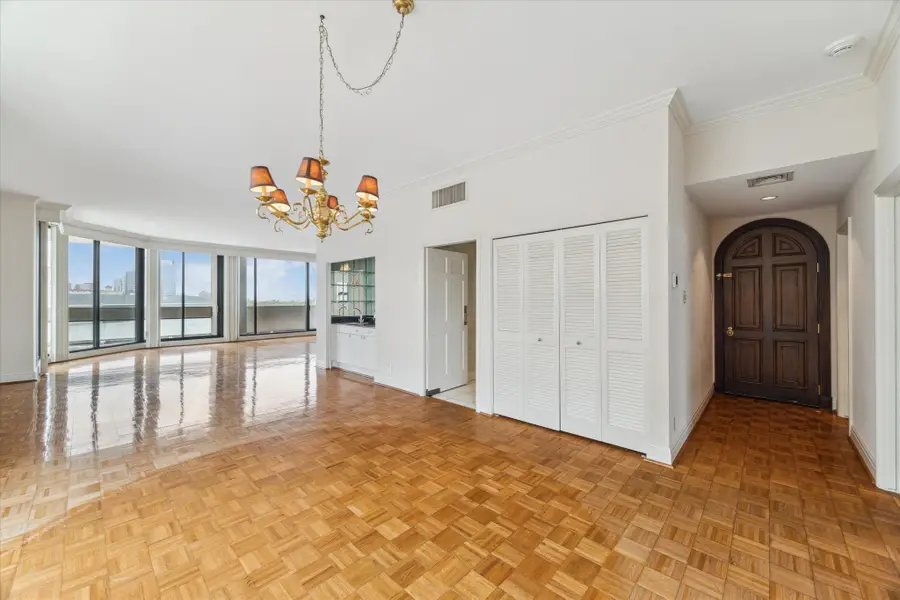 1111 Hermann Drive #7F, Houston, TX 77004 - Image #2