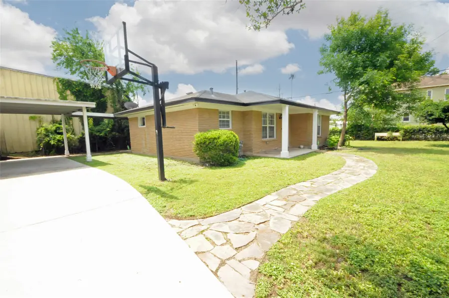 1246 W 21st Street, Houston, TX 77008 - Image #2