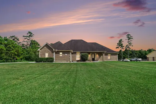 7211 Bayou Timbers Drive, Alvin, TX 77511