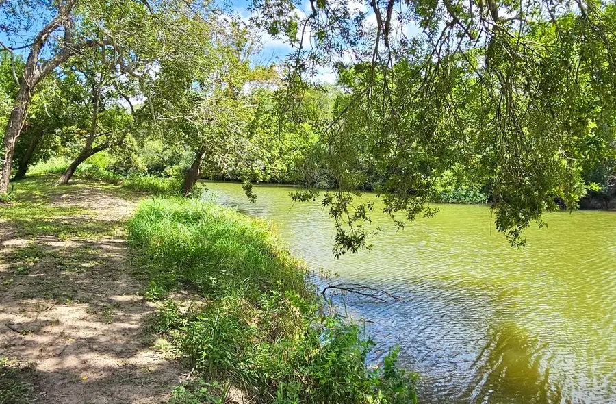 236 County Road 406, Palacios, TX 77465 - #3