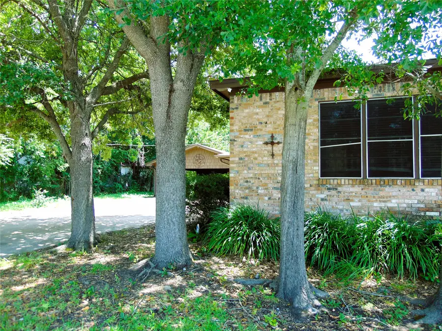 100 W Caroline Street, Trinity, TX 75862 - Image #3