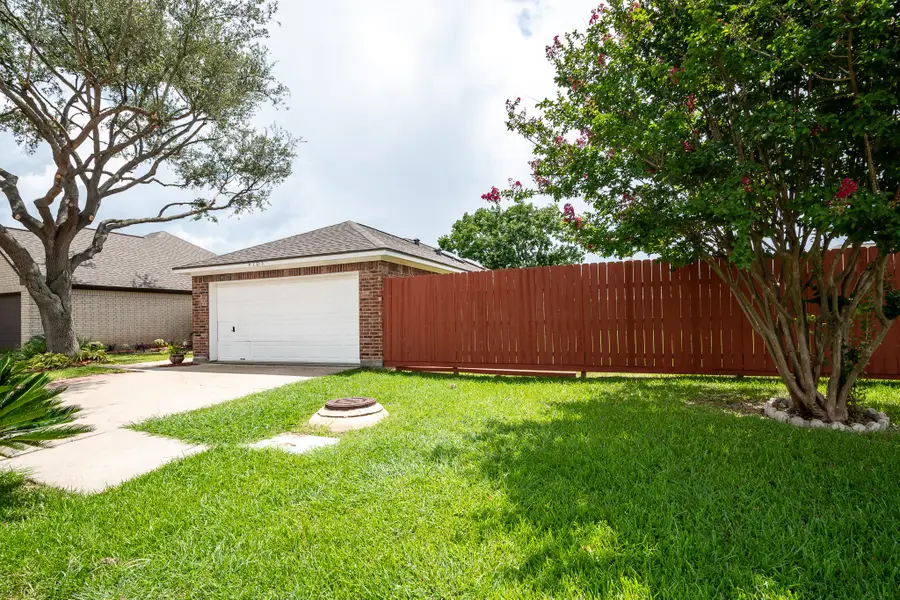 4705 Meadowood Drive, Baytown, TX 77521 - #3