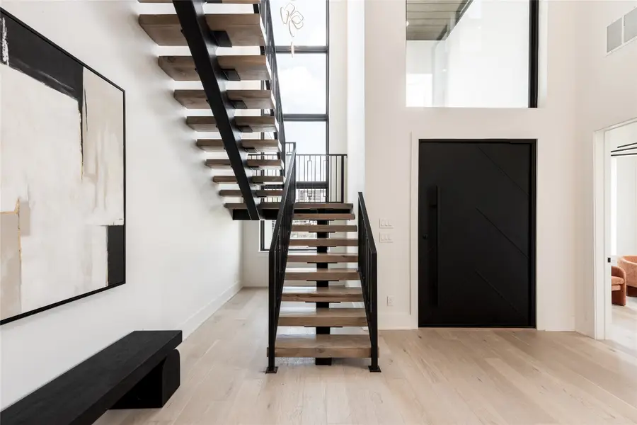 5008 Holt Street, Bellaire, TX 77401 - Image #2