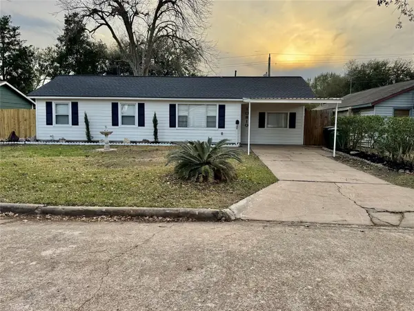 10810 Eddyrock Street, Houston, TX 77089