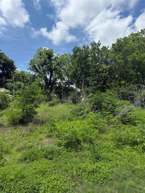 207 Prune Street, La Marque, TX 77568