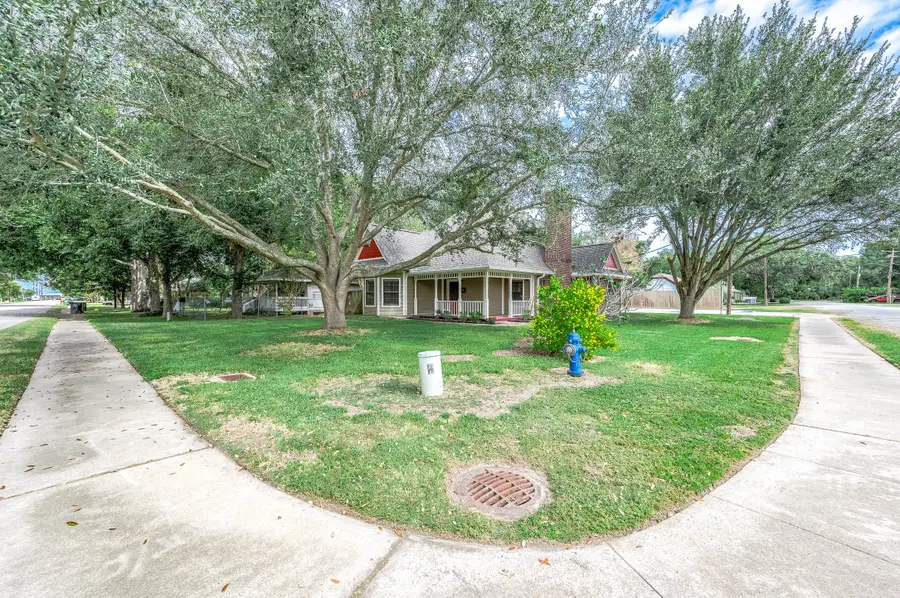 2245 N Austin Avenue, Pearland, TX 77581 - Image #3