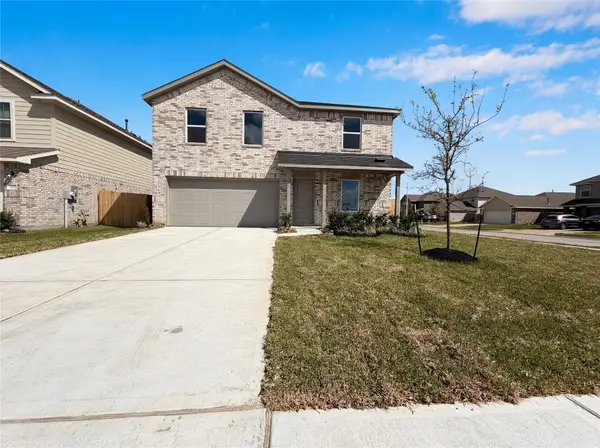 200 Bennett Street, Angleton, TX 77515
