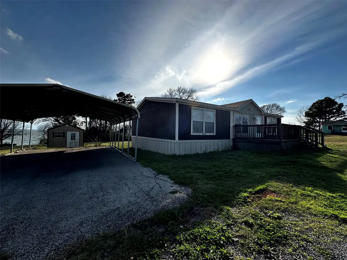 190 E Austin Avenue, Onalaska, TX 77360 - #1