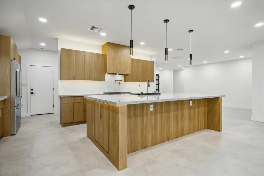 1423 Mapleton Drive, Houston, TX 77043 - Image #2