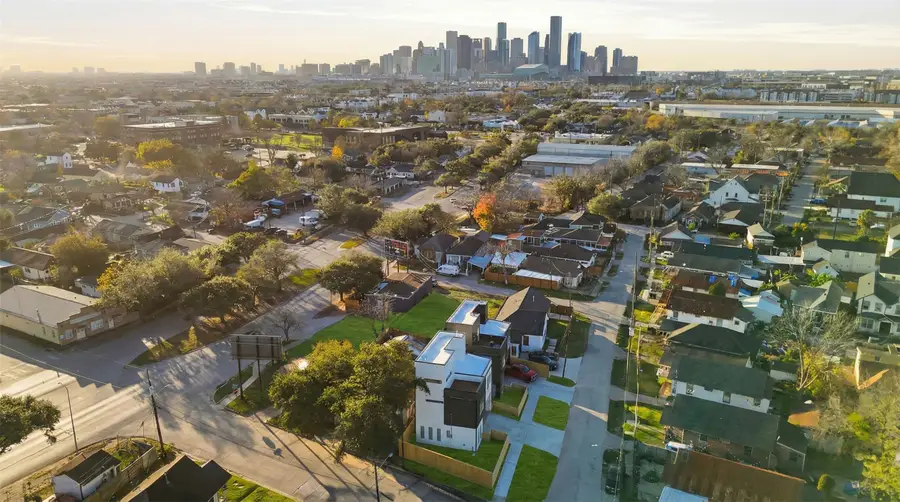 4208 Fox Street, Houston, TX 77003 - Image #2