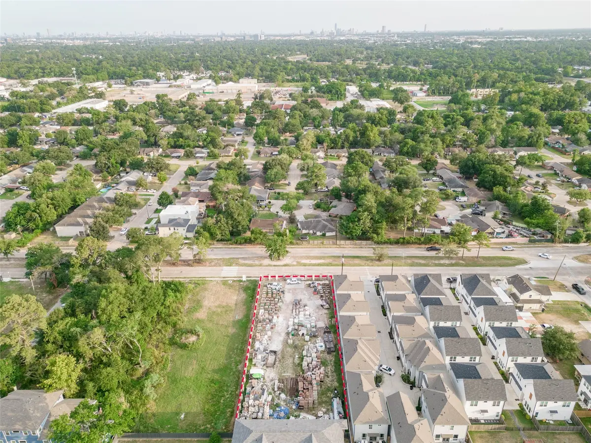 4440 W Tidwell Rd, Houston, TX 77091 - Image #1