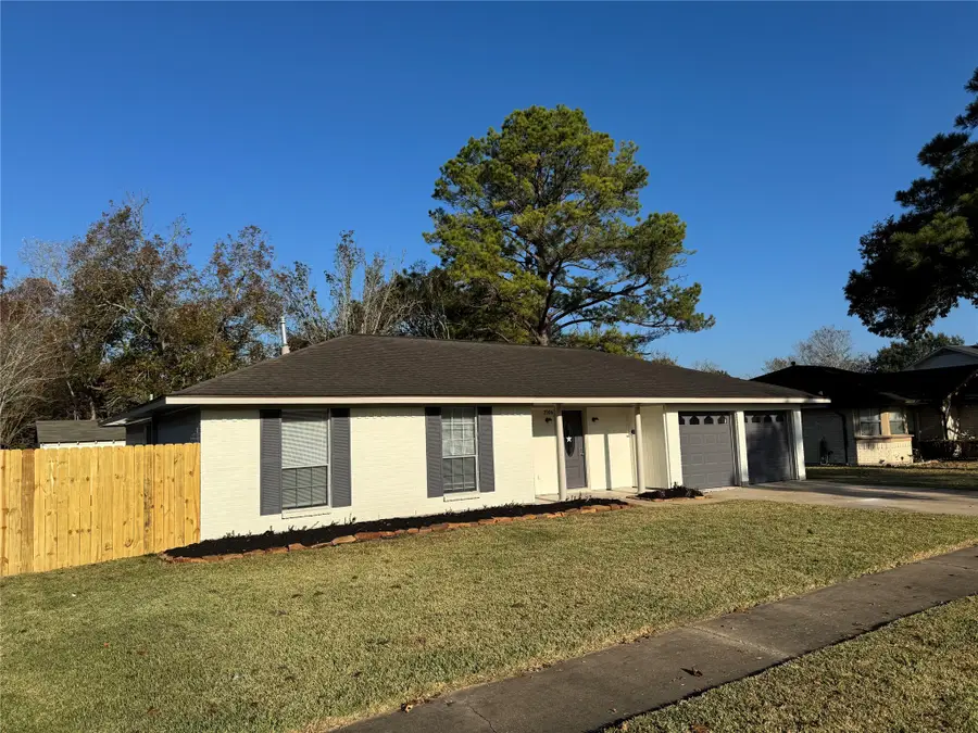 2906 Spring Creek Lane, Pearland, TX 77581 - Image #3