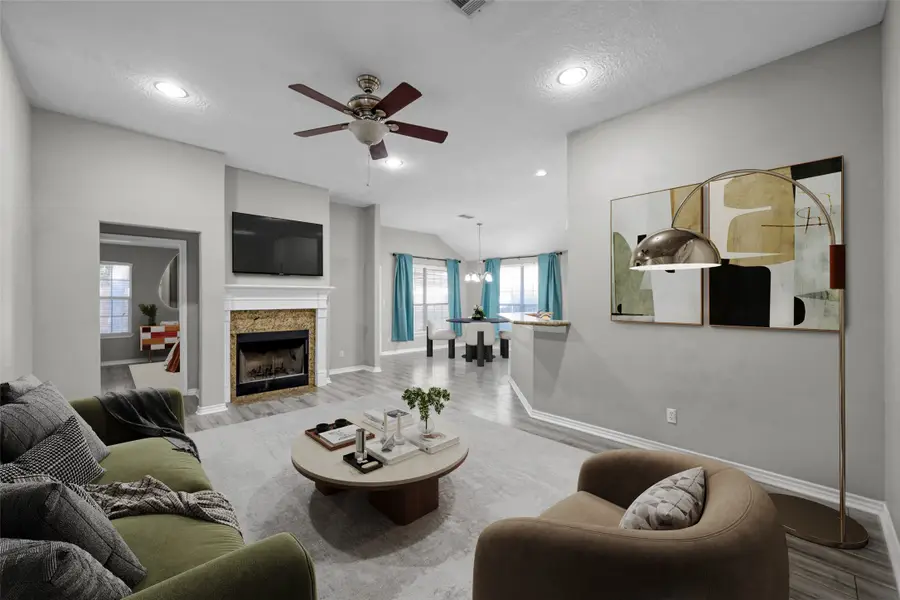 121 Clear Water Street W, Montgomery, TX 77356 - Image #3