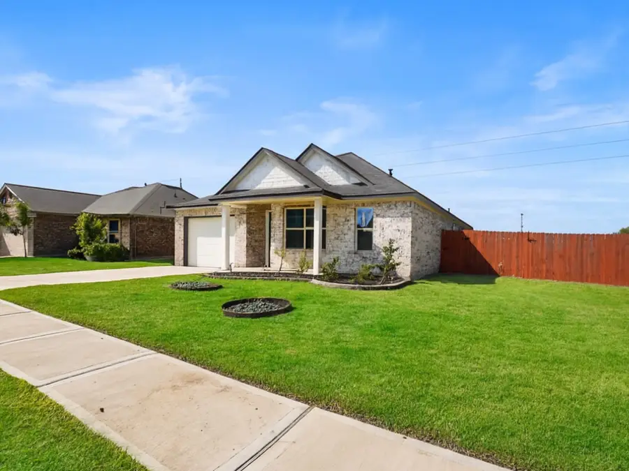 9 Alyssa Palms Drive, Manvel, TX 77578 - Image #3