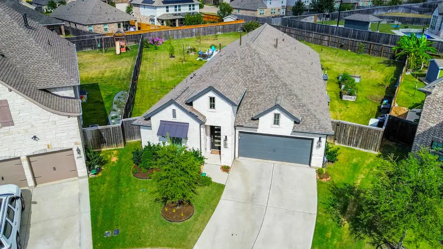 30002 Aralia Drive, Fulshear, TX 77423 - Image #3