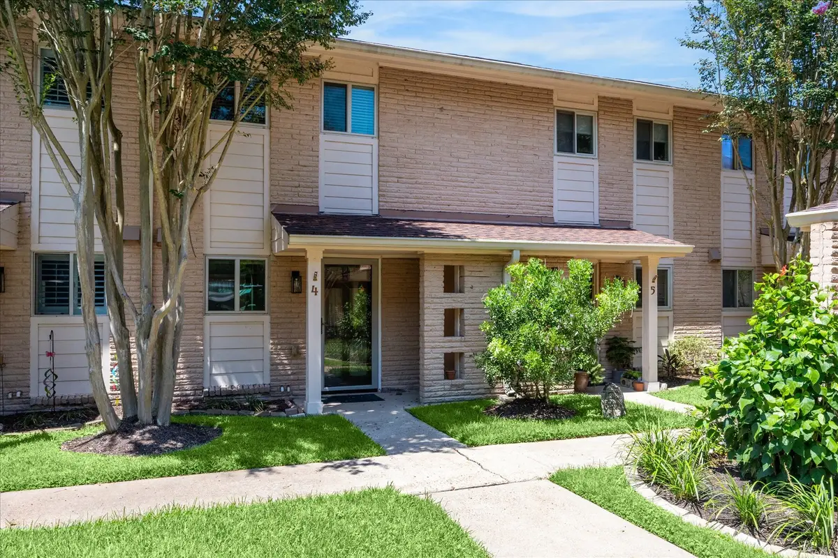 2330 Lakewood Yacht Club Drive #4, Seabrook, TX 77586 - Image #1