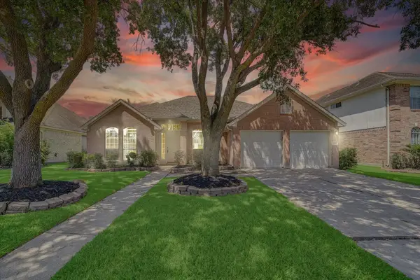 14810 Mission Hills Drive, Houston, TX 77083